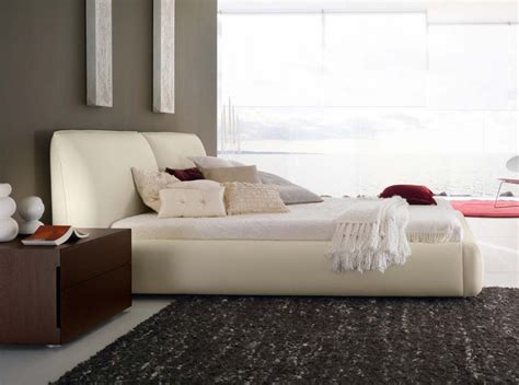 Pavo Italian Platform Bed by Rossetto .